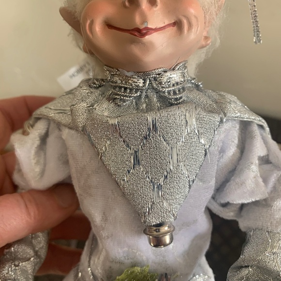 2018 Robert Stanley Home Collection Silver & Plum Posable Holiday Elves Set of 2 - Picture 6 of 10